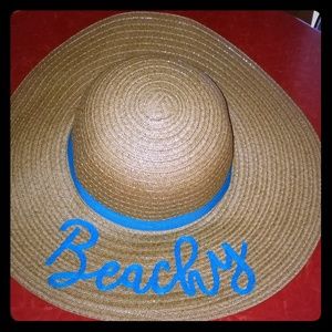 *FLASH SALE* Perfect beach floppy "Beachy"